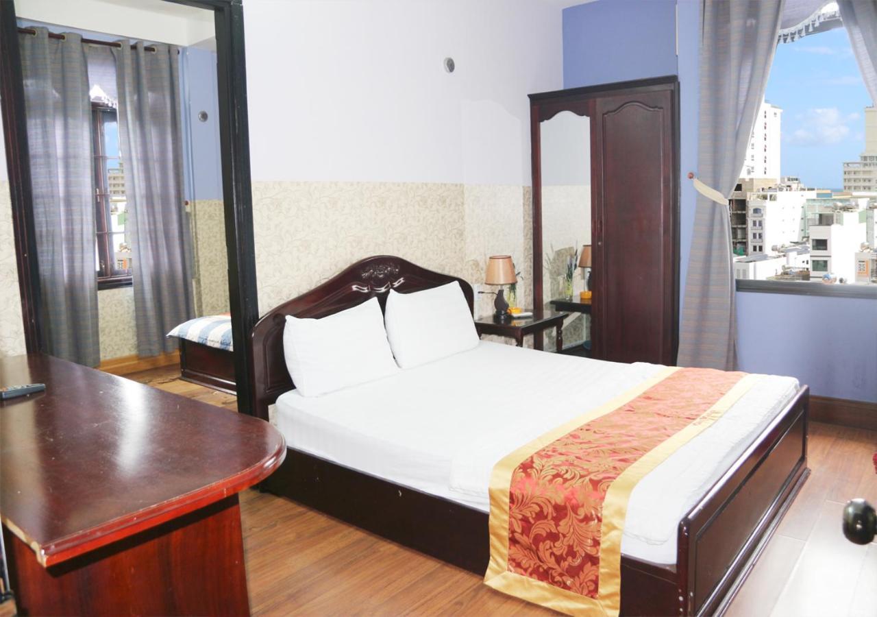 Ponys Hotel Nha Trang Buitenkant foto