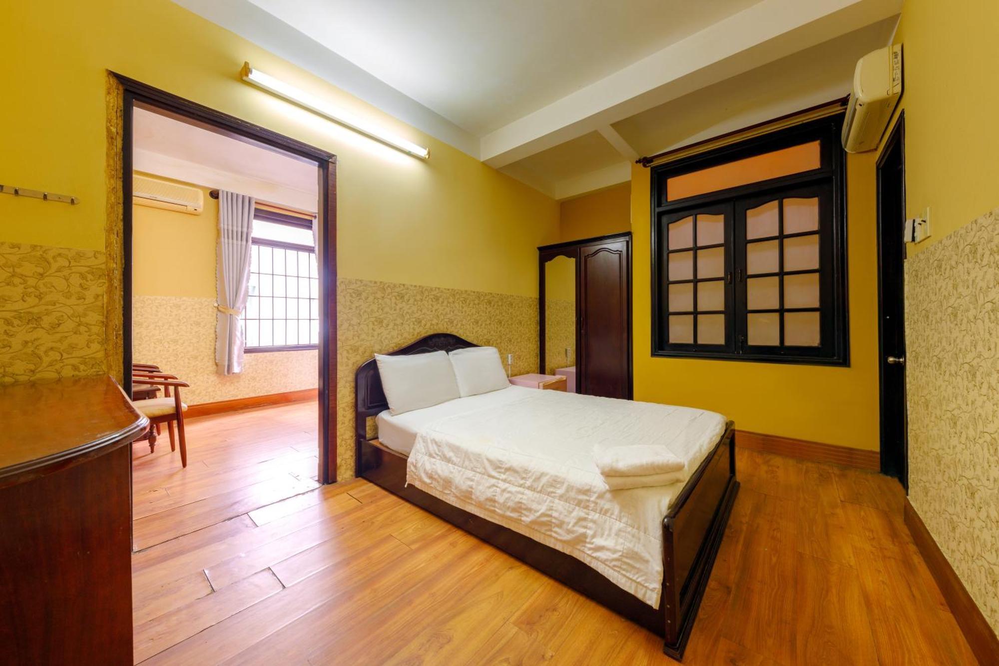 Ponys Hotel Nha Trang Buitenkant foto