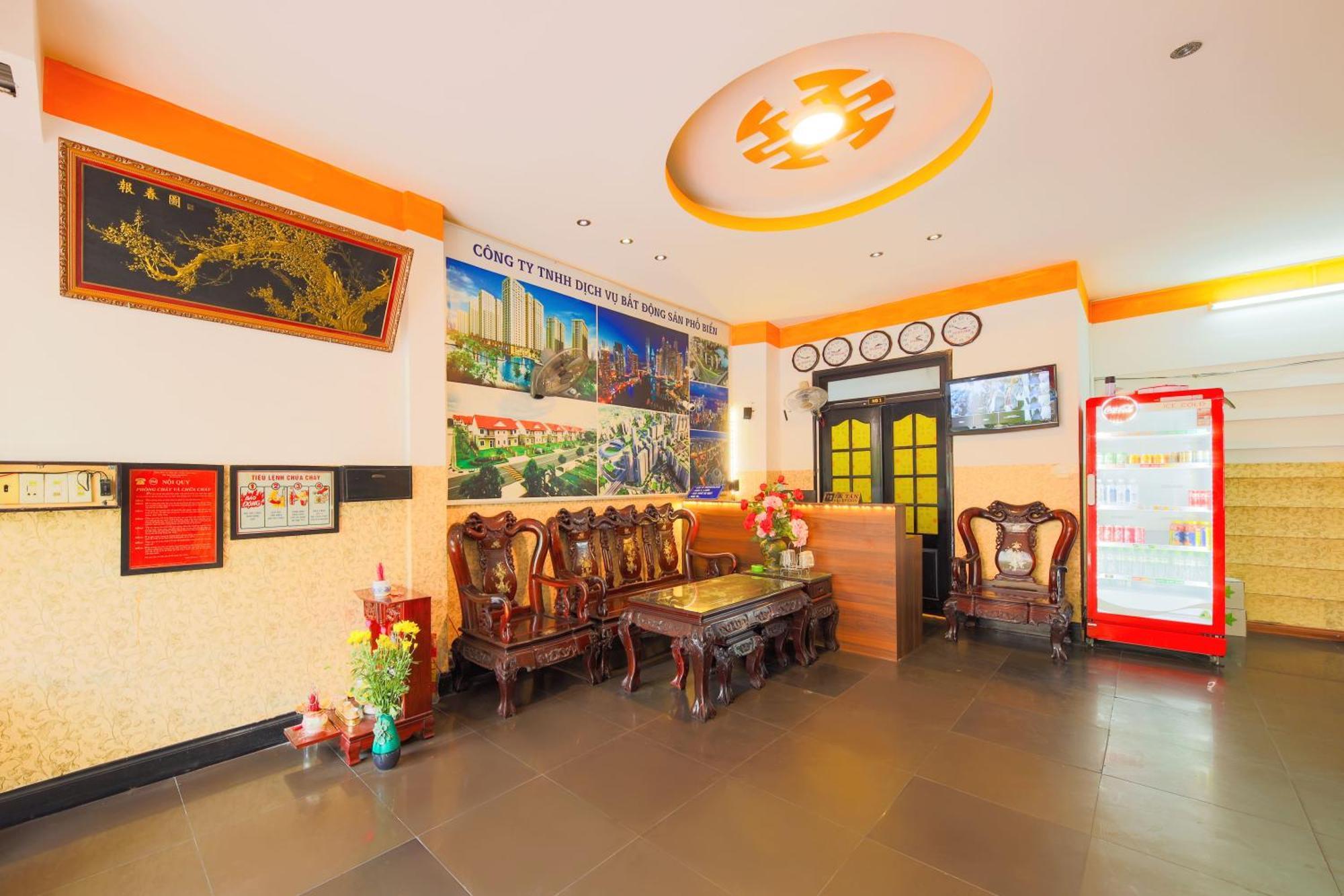 Ponys Hotel Nha Trang Buitenkant foto