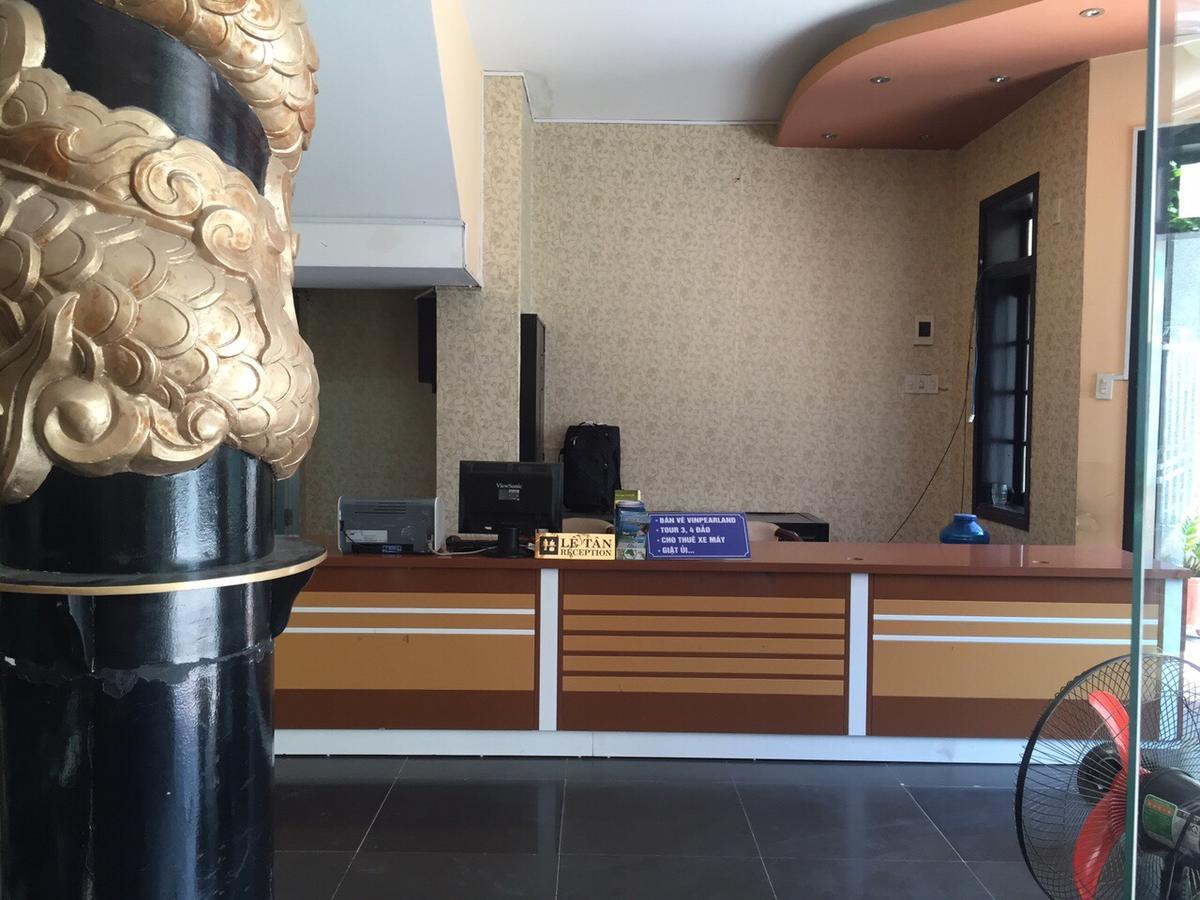 Ponys Hotel Nha Trang Buitenkant foto