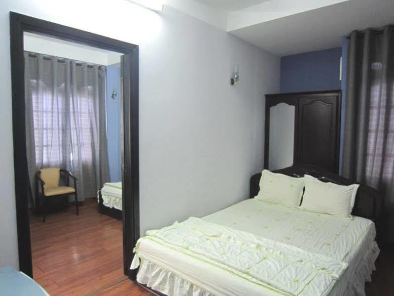 Ponys Hotel Nha Trang Buitenkant foto