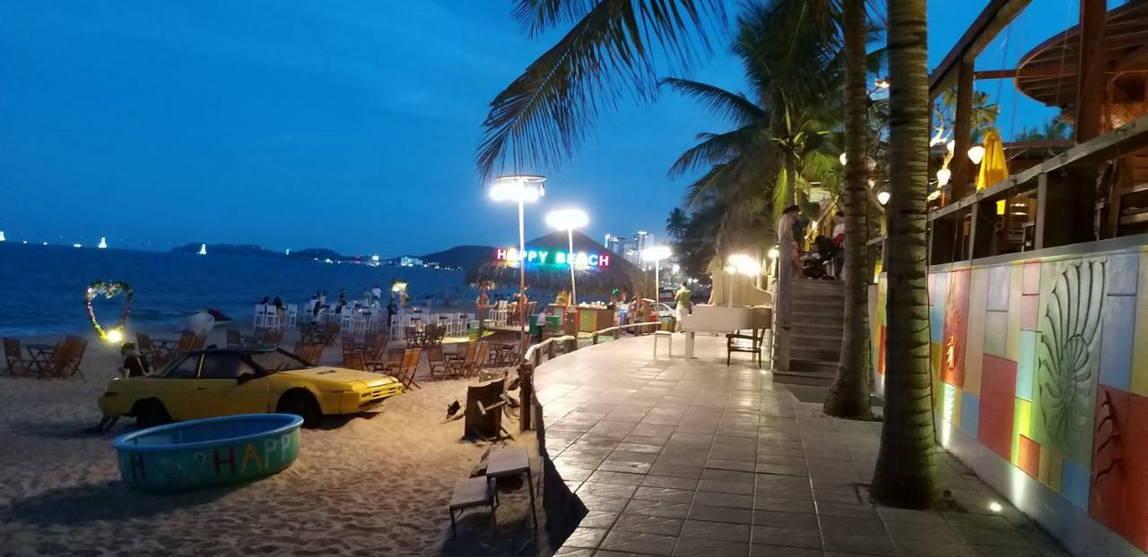 Ponys Hotel Nha Trang Buitenkant foto