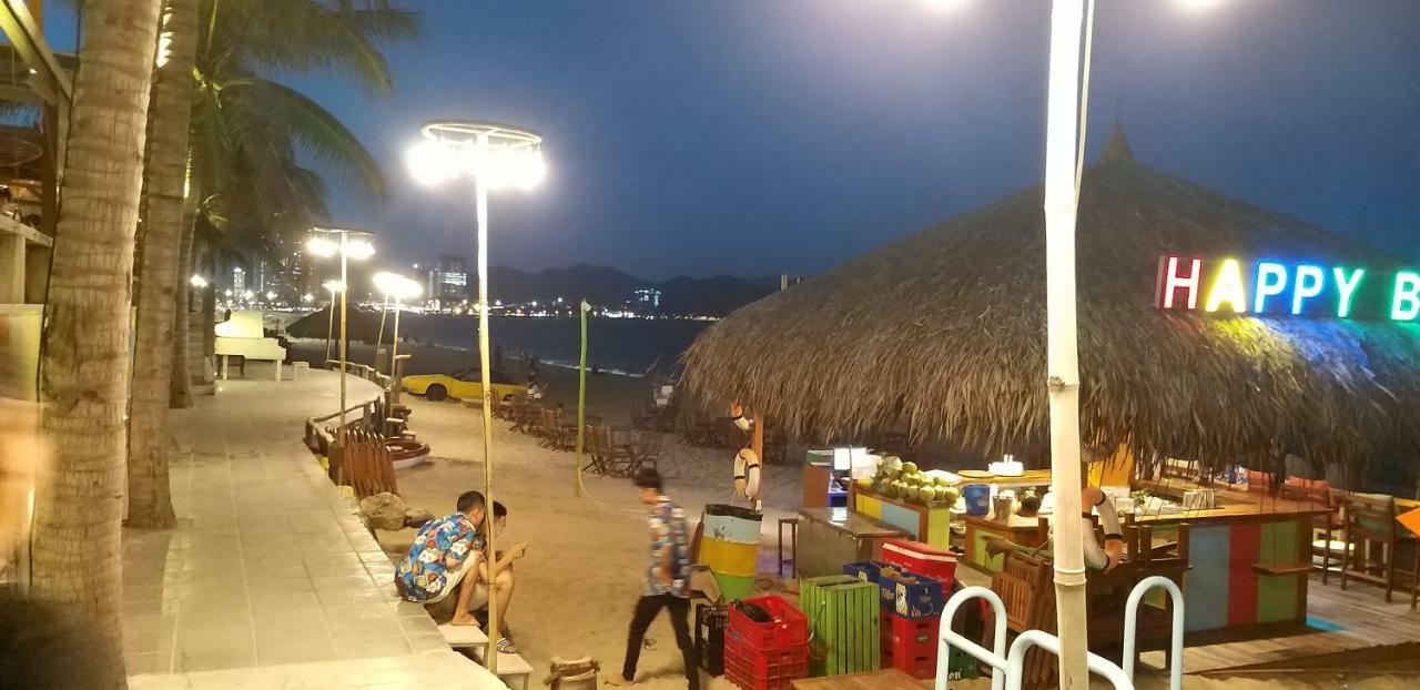 Ponys Hotel Nha Trang Buitenkant foto