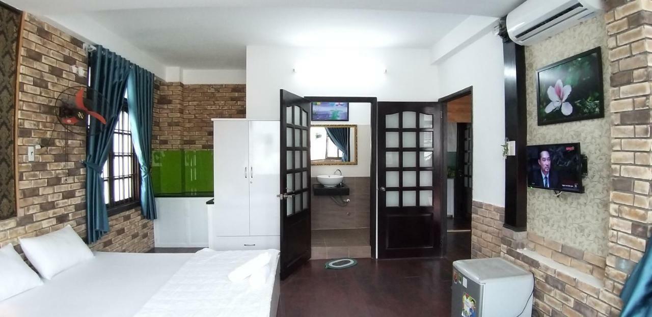 Ponys Hotel Nha Trang Buitenkant foto